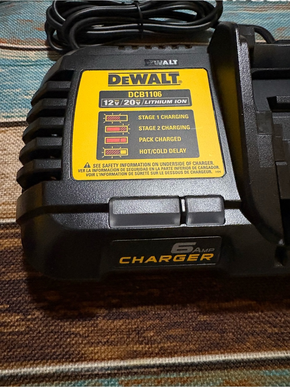 Dewalt 20v Battery View 3